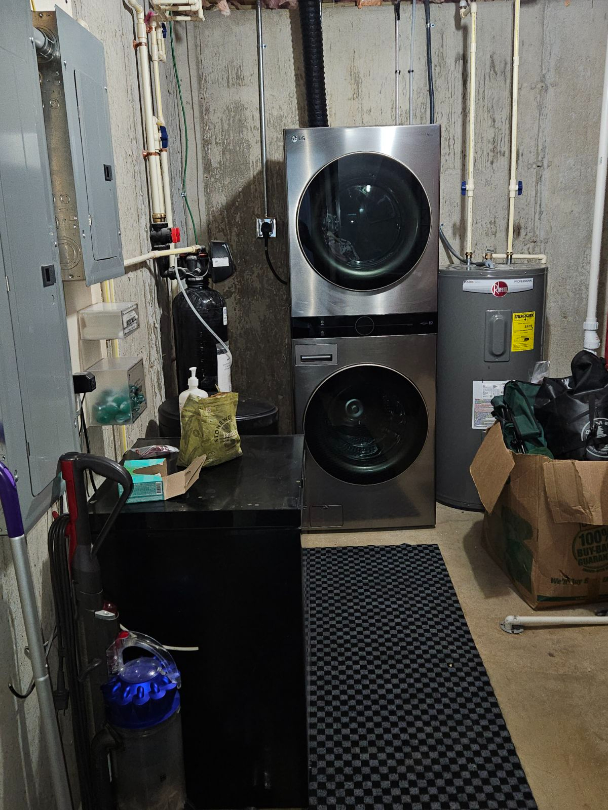 New updated Apartment pet friendly. - Photo 10