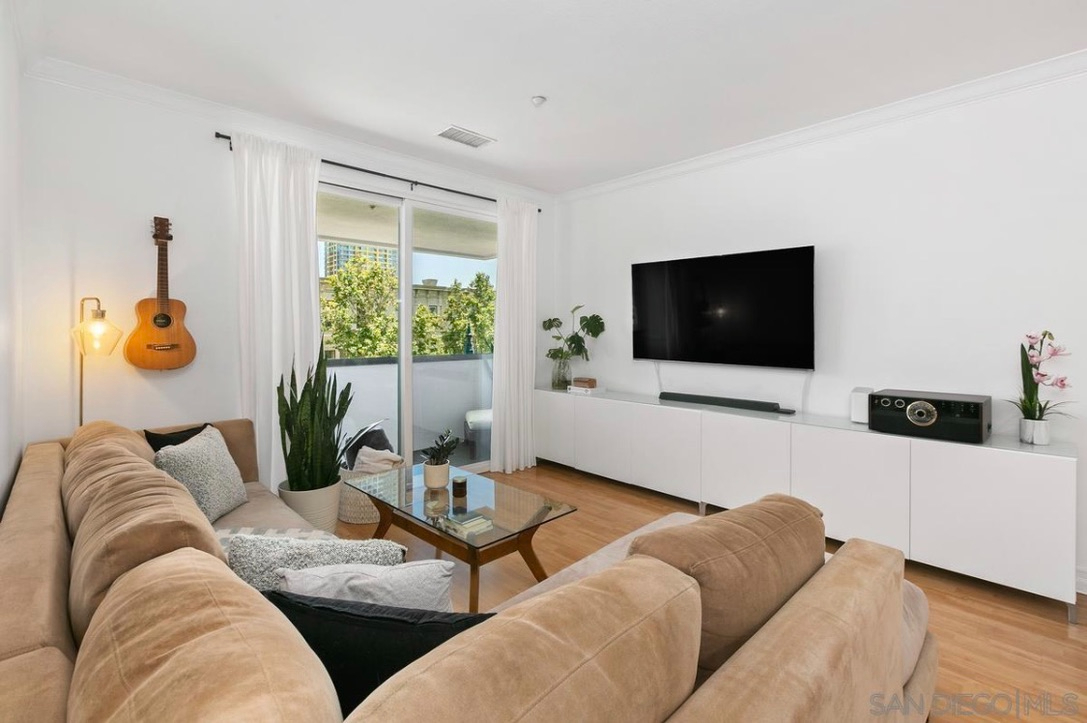 Peaceful urban retreat near the heart of downtown San Diego - Photo 6