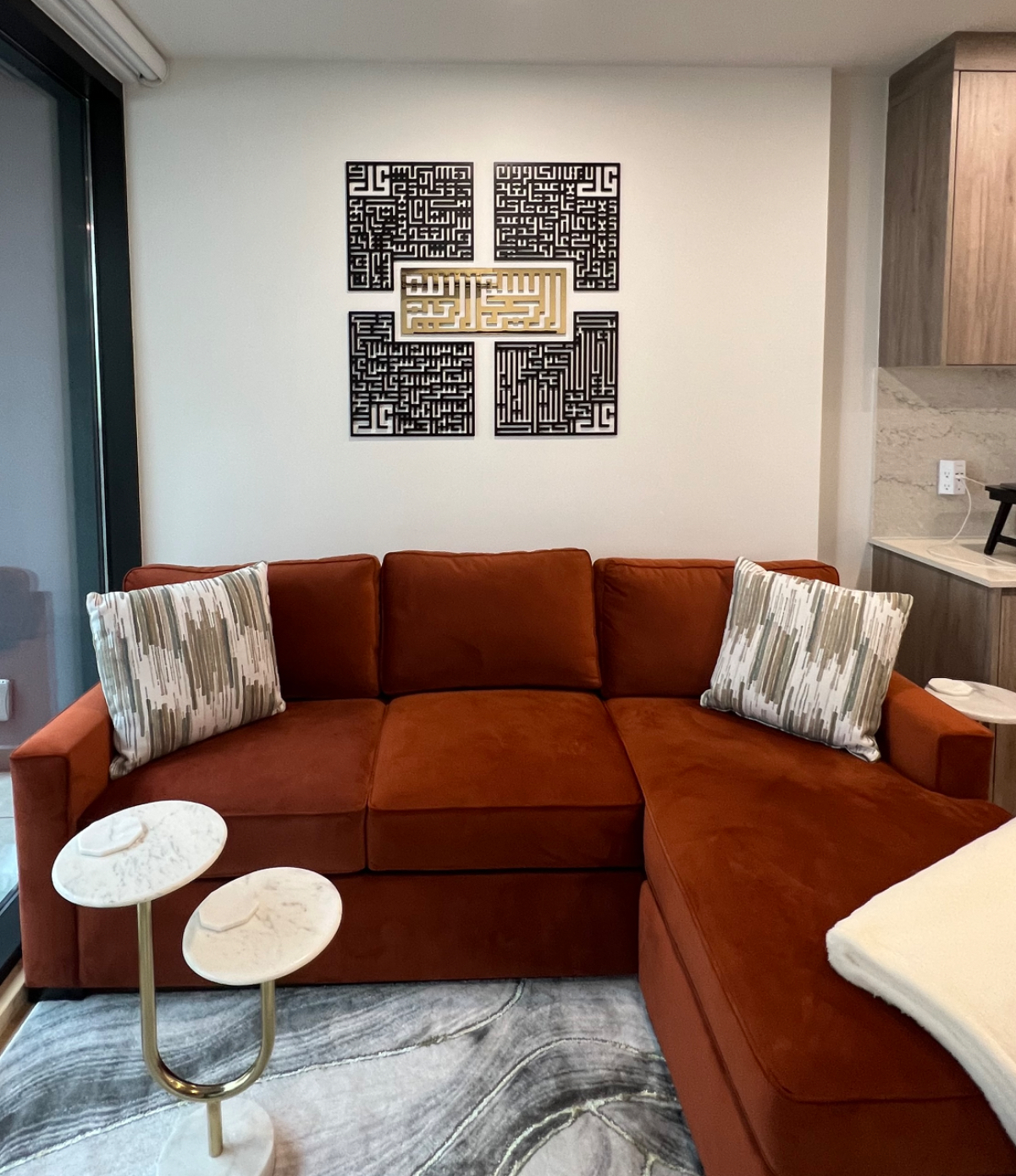 GORGEOUS RECENT CONSTRUCTION WITH NYC SKYLINE VIEWS - Photo 7