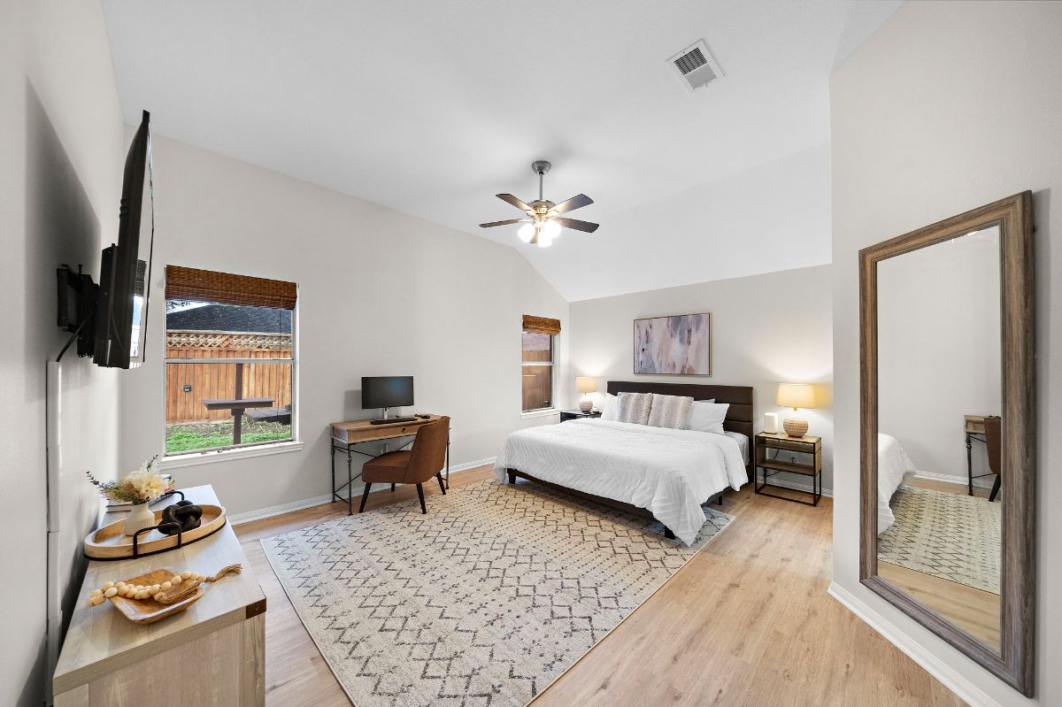 Tomball Tranquility 3BR/2BA Gem - Photo 5