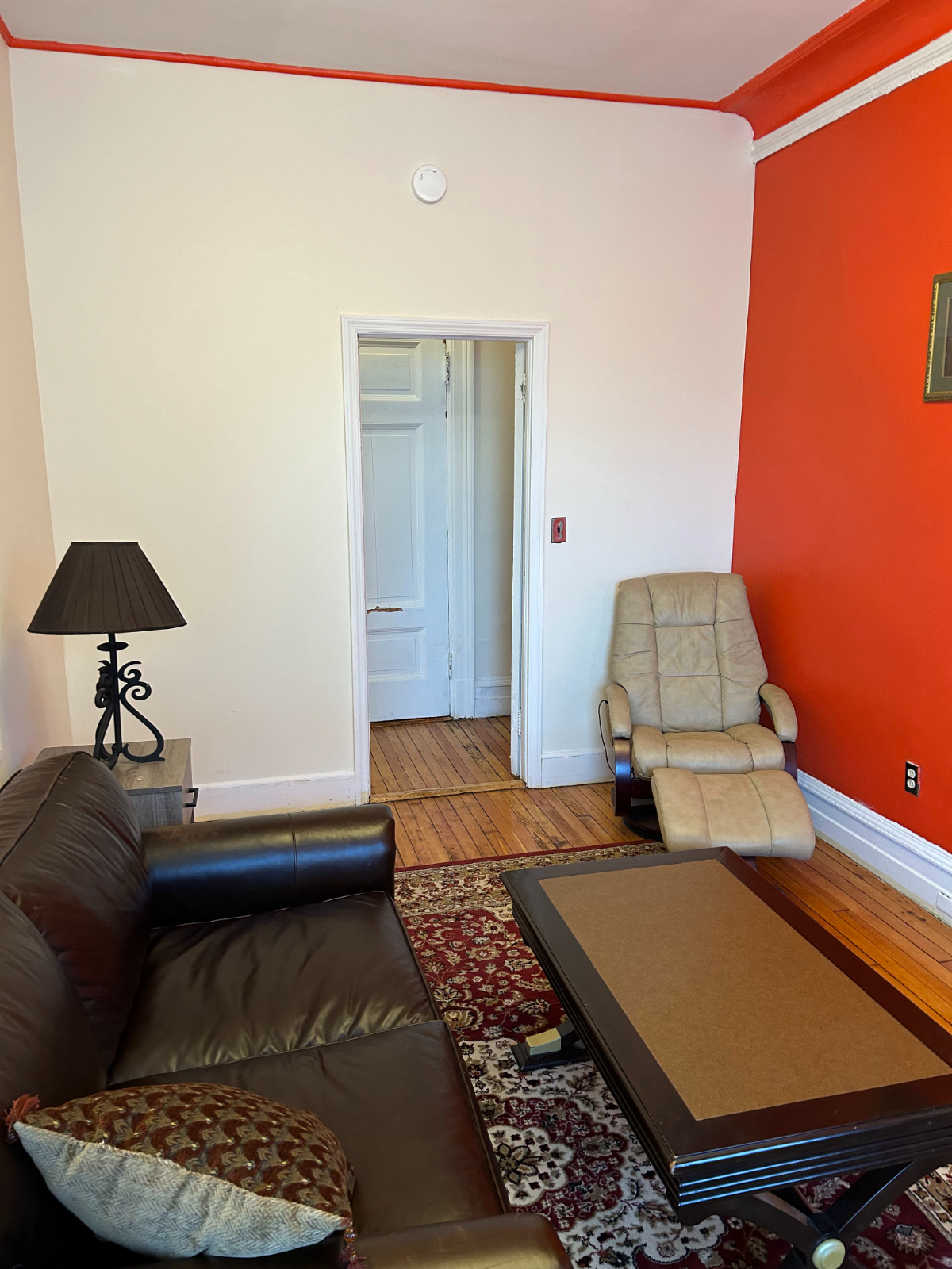 Experience the Cozy Charm of Brooklyn Living l Charming 1-Bedroom Apartment - Photo 8