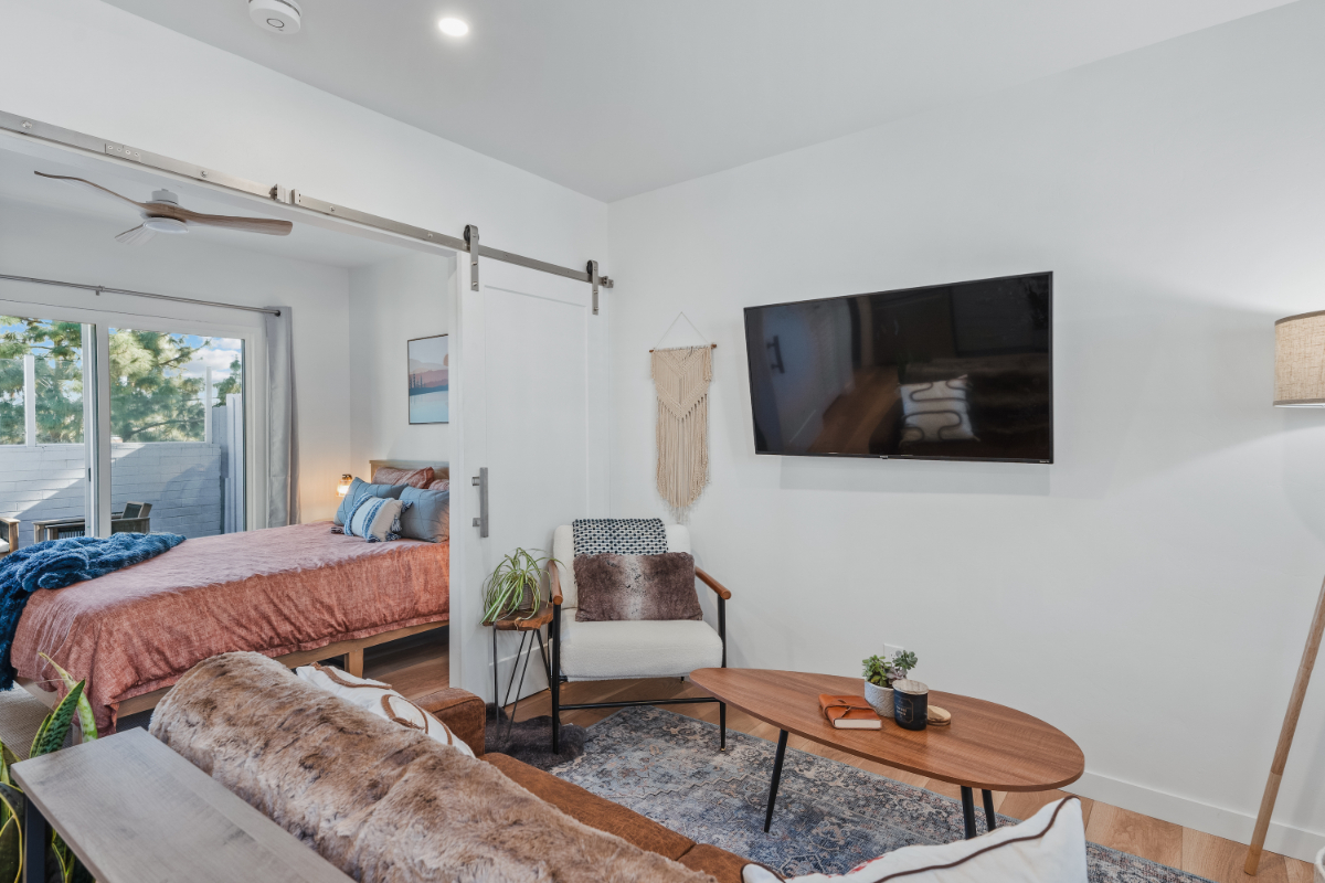Fully Furnished stylish cottage in Talmadge mid - City of San Diego - Photo 6