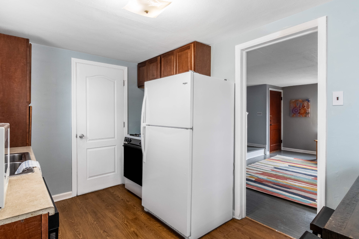 2 Bedroom Apartment - Photo 6
