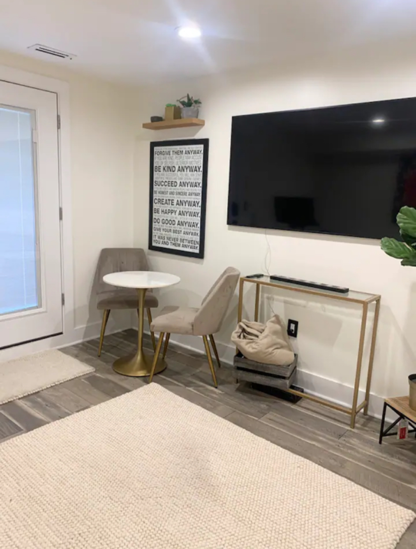 Beautiful DC Large Studio by U Street Area - Photo 1