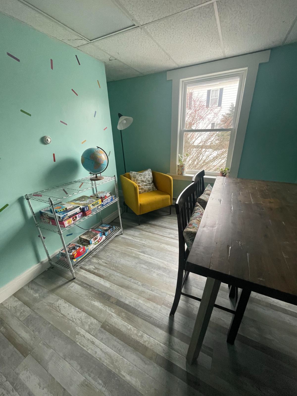 3 Bedrooms or Entire Unit - Central VT Newly Renovated Apartment - Photo 8