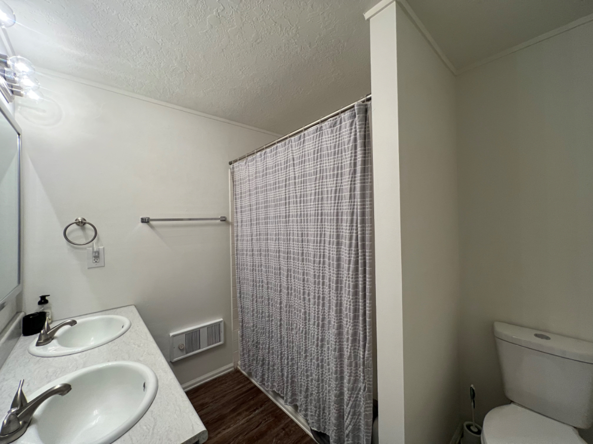 Modern Townhouse Retreat with Outdoor Deck - Fully Remodeled in Rawlins, WY - Photo 8