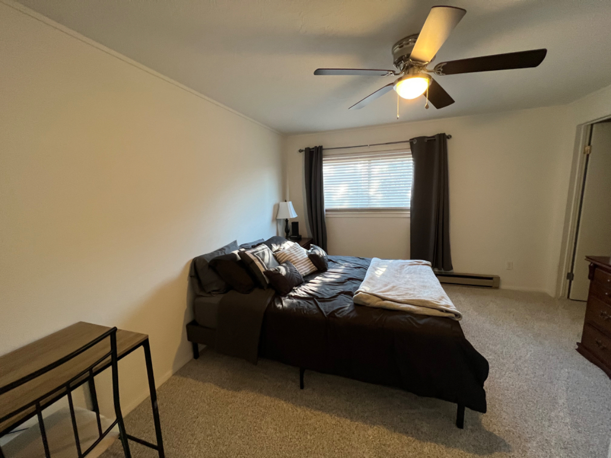 Modern Townhouse Retreat with Outdoor Deck - Fully Remodeled in Rawlins, WY - Photo 7