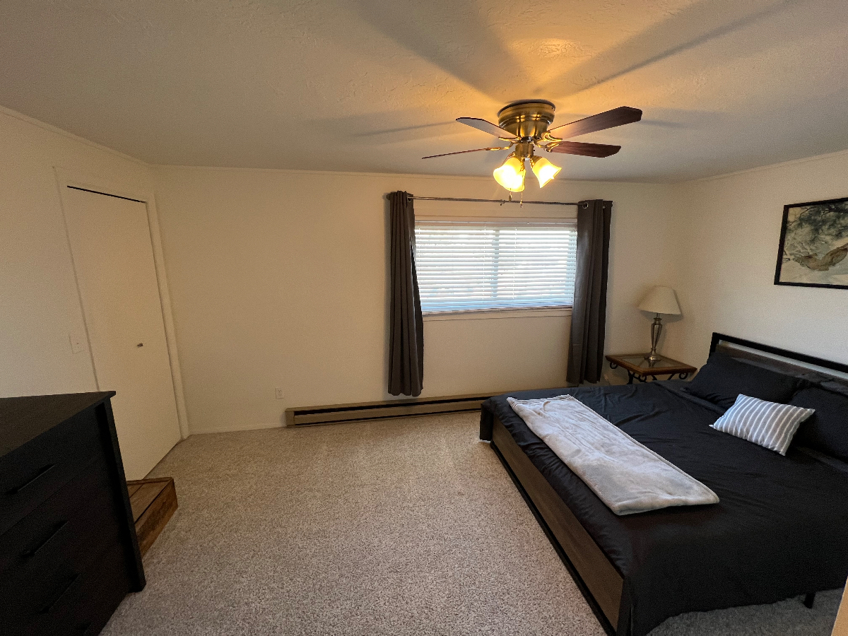 Modern Townhouse Retreat with Outdoor Deck - Fully Remodeled in Rawlins, WY - Photo 5