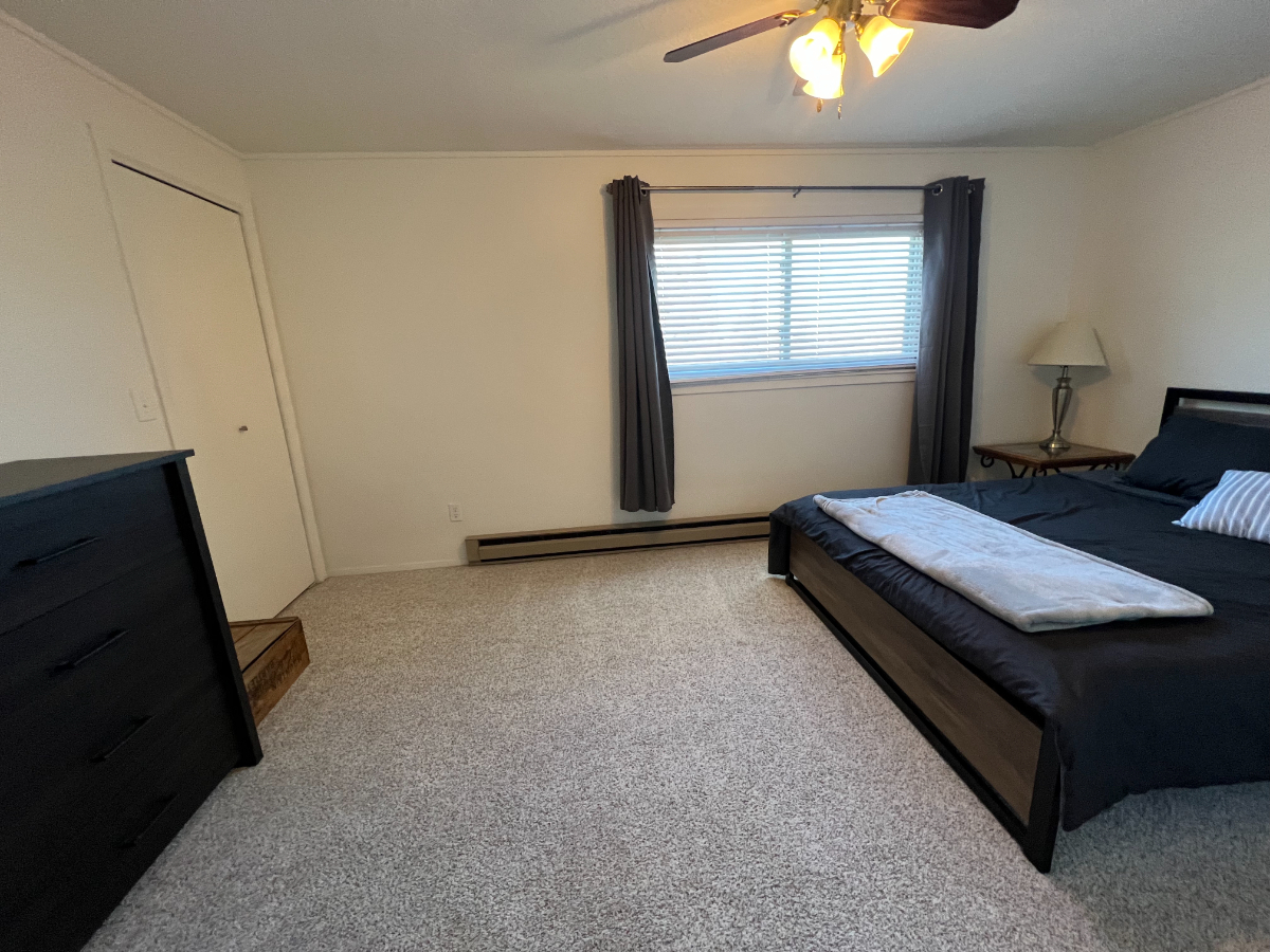 Modern Townhouse Retreat with Outdoor Deck - Fully Remodeled in Rawlins, WY - Photo 6