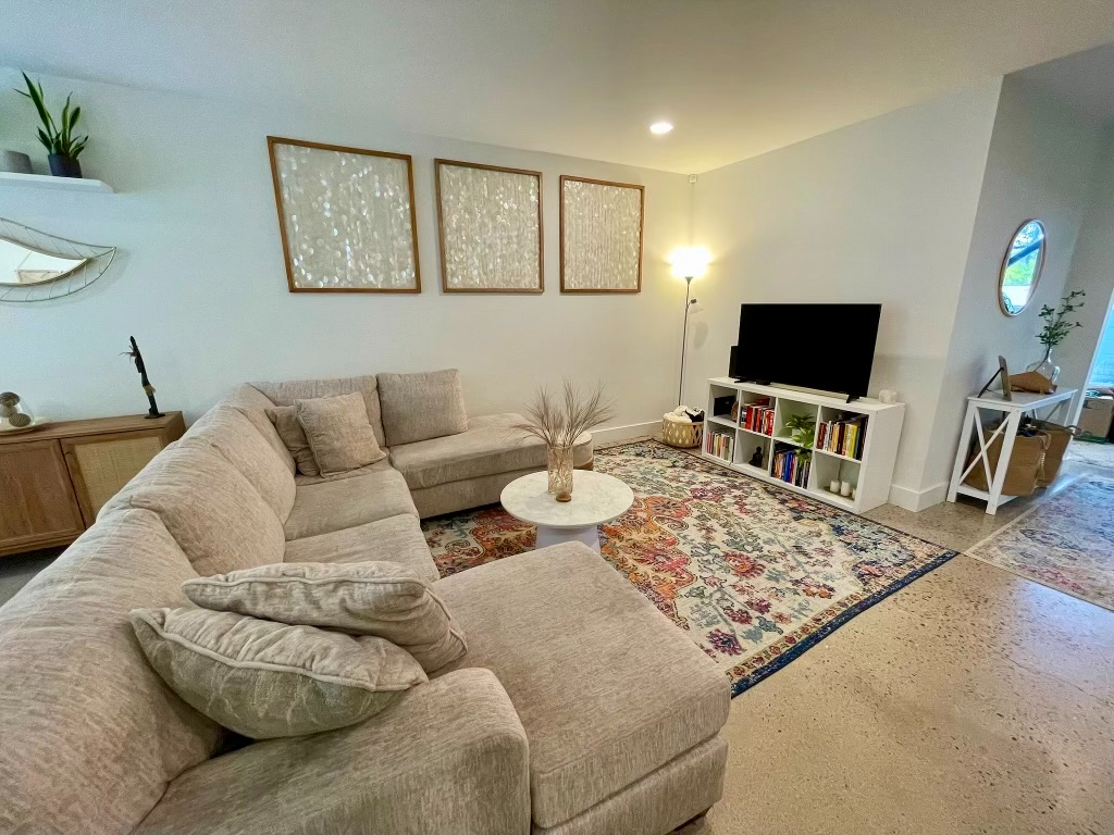Modern S 1st 1BR Condo | 5 Minutes to Downtown - Photo 4