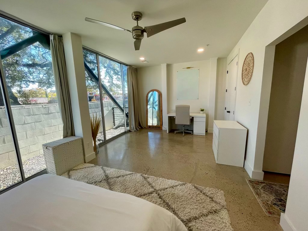 Modern S 1st 1BR Condo | 5 Minutes to Downtown - Photo 2