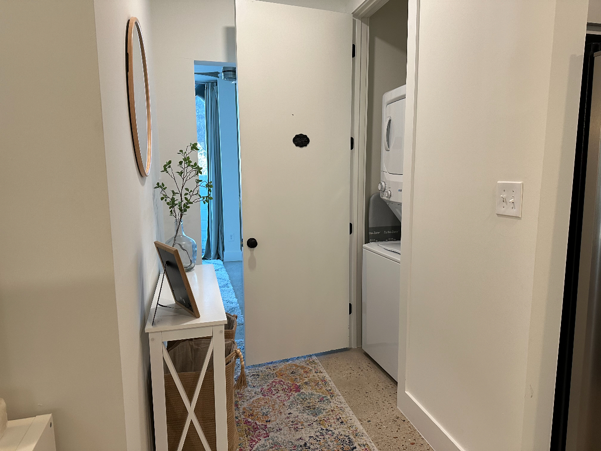 Modern S 1st 1BR Condo | 5 Minutes to Downtown - Photo 7