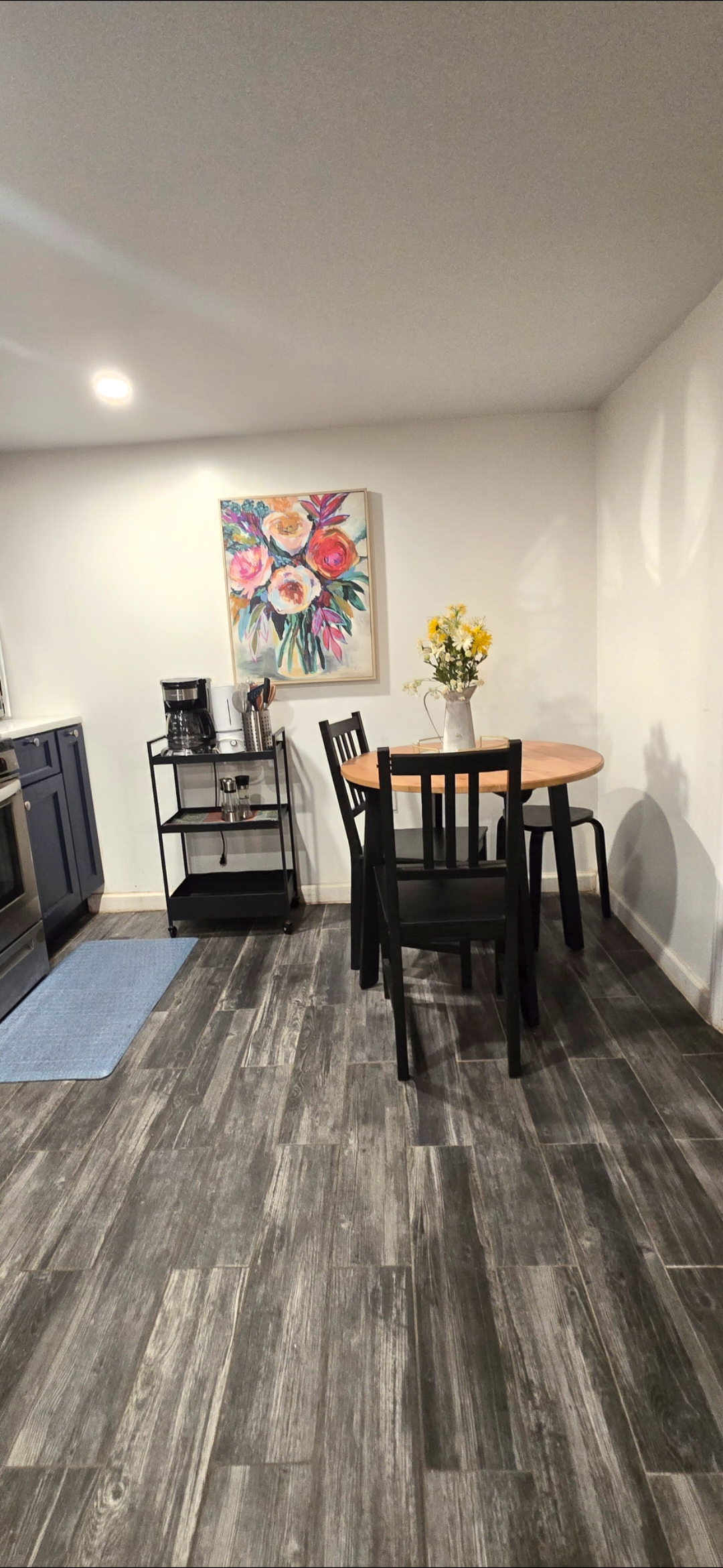 1 Sweet Suite Near JFK/ Green Acres Mall Fully Furnished Move in Ready - Photo 2