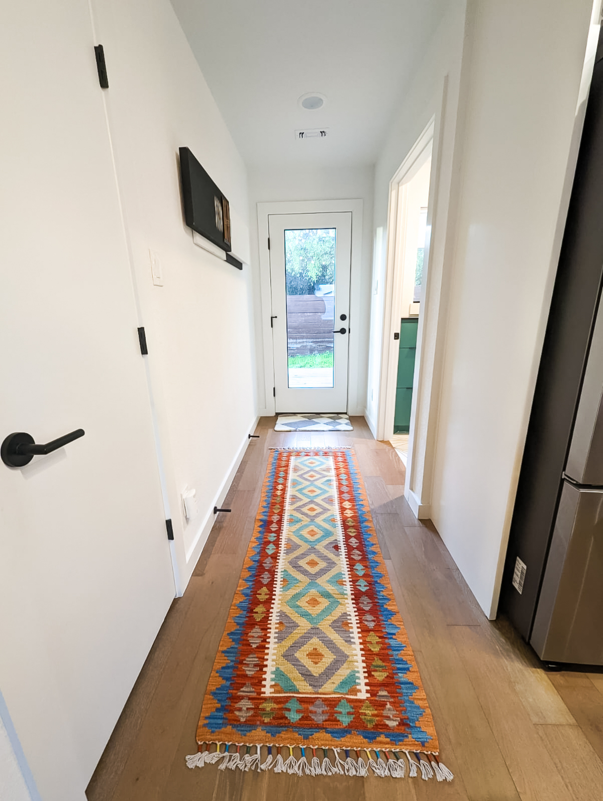 Super Cute and Fully renovated 2 bedroom Home - Photo 12