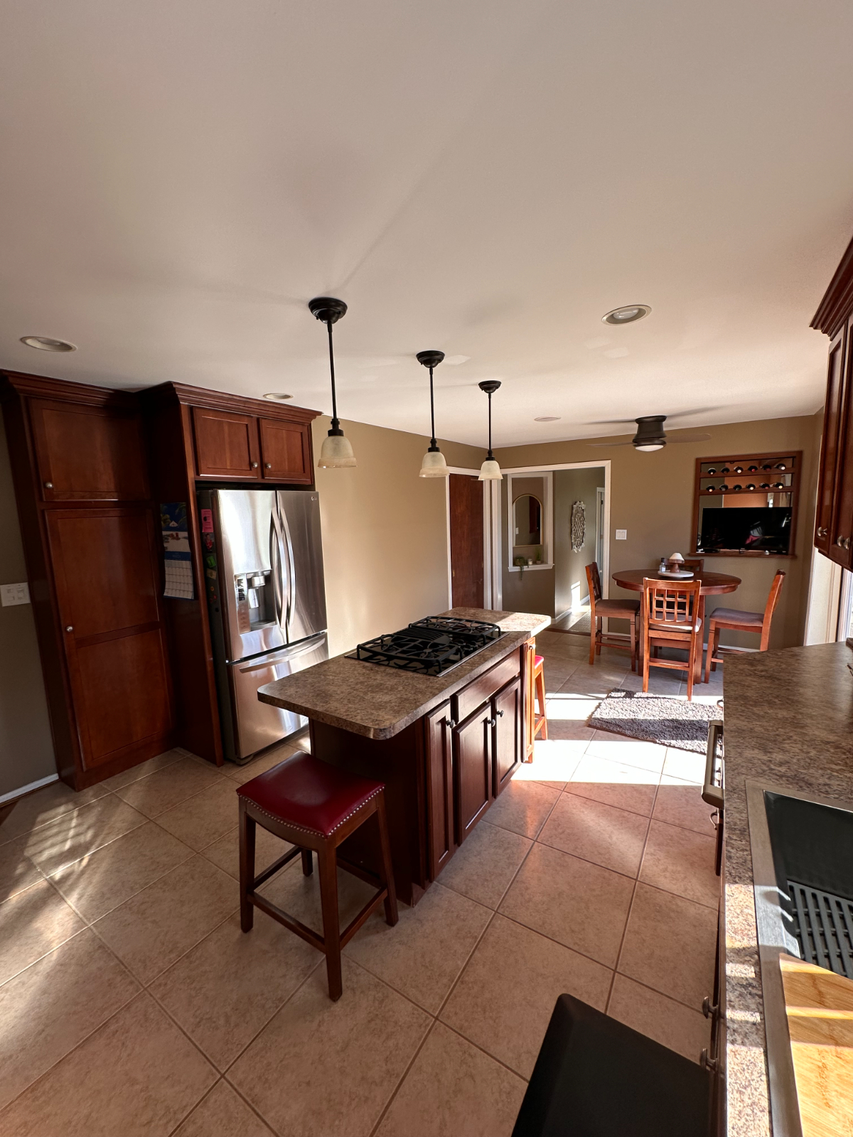 Beautiful and Quiet Home in Milford with Bedroom Suite, Laundry/Office, Hardwood Floors, Vintage Sty - Photo 10