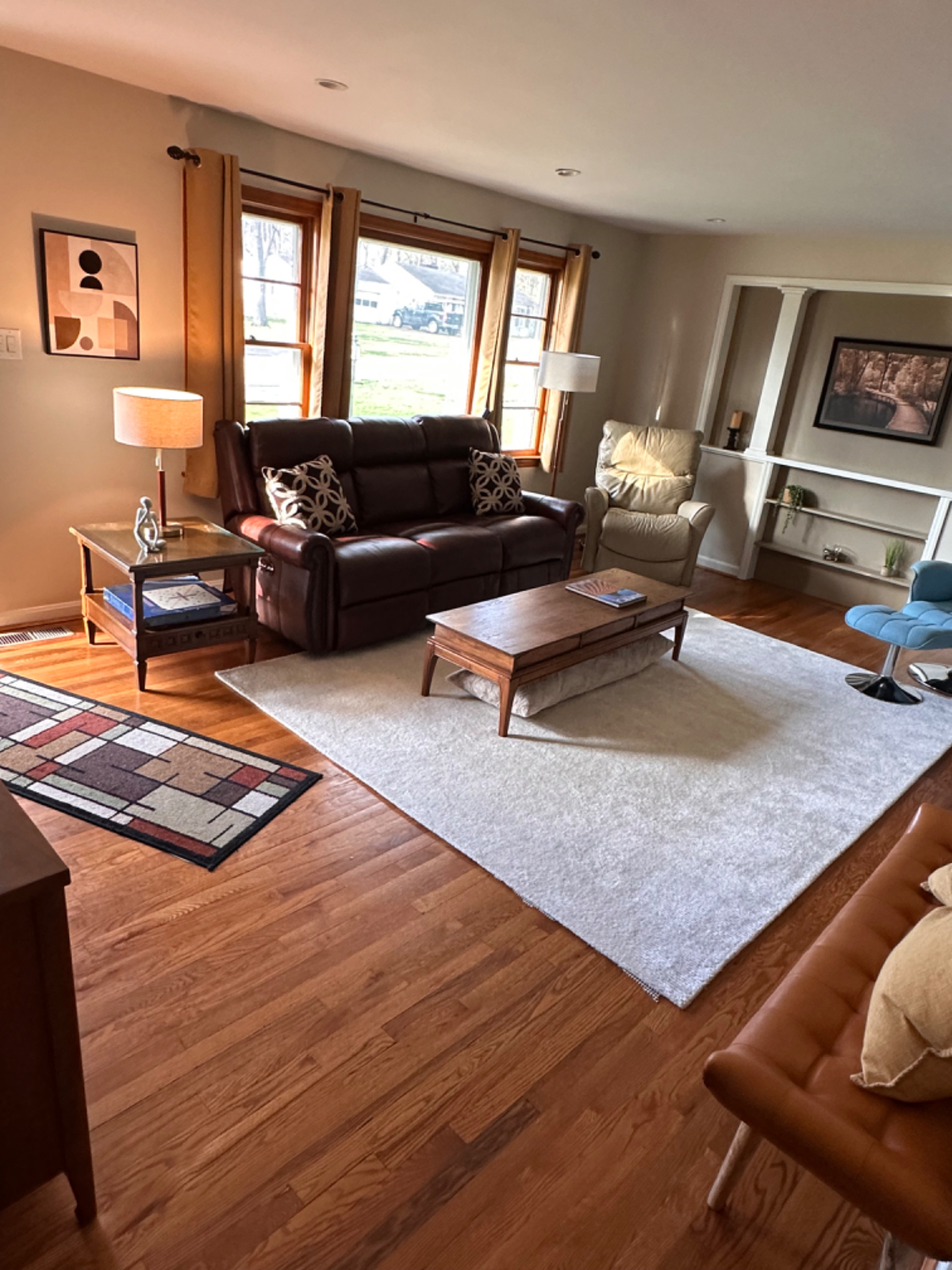 Beautiful and Quiet Home in Milford with Bedroom Suite, Laundry/Office, Hardwood Floors, Vintage Sty - Photo 5