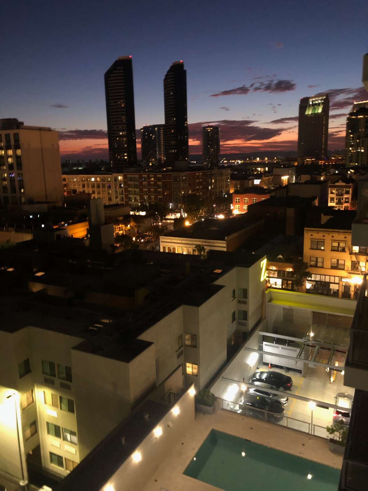 Beautiful furnished condo in the heart of downtown sunny San Diego - Photo 6