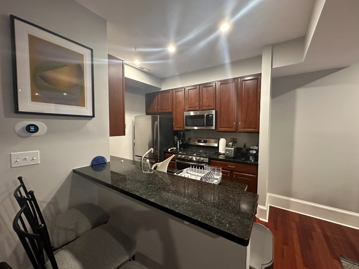 Quiet 1BR Condo in Heart of DC - Photo 2