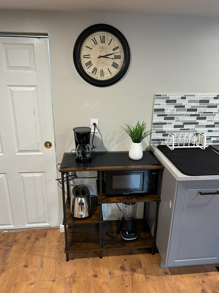Quiet Comfort. Furnished Private 1BR Apartment Near Stony Brook & More - Photo 3