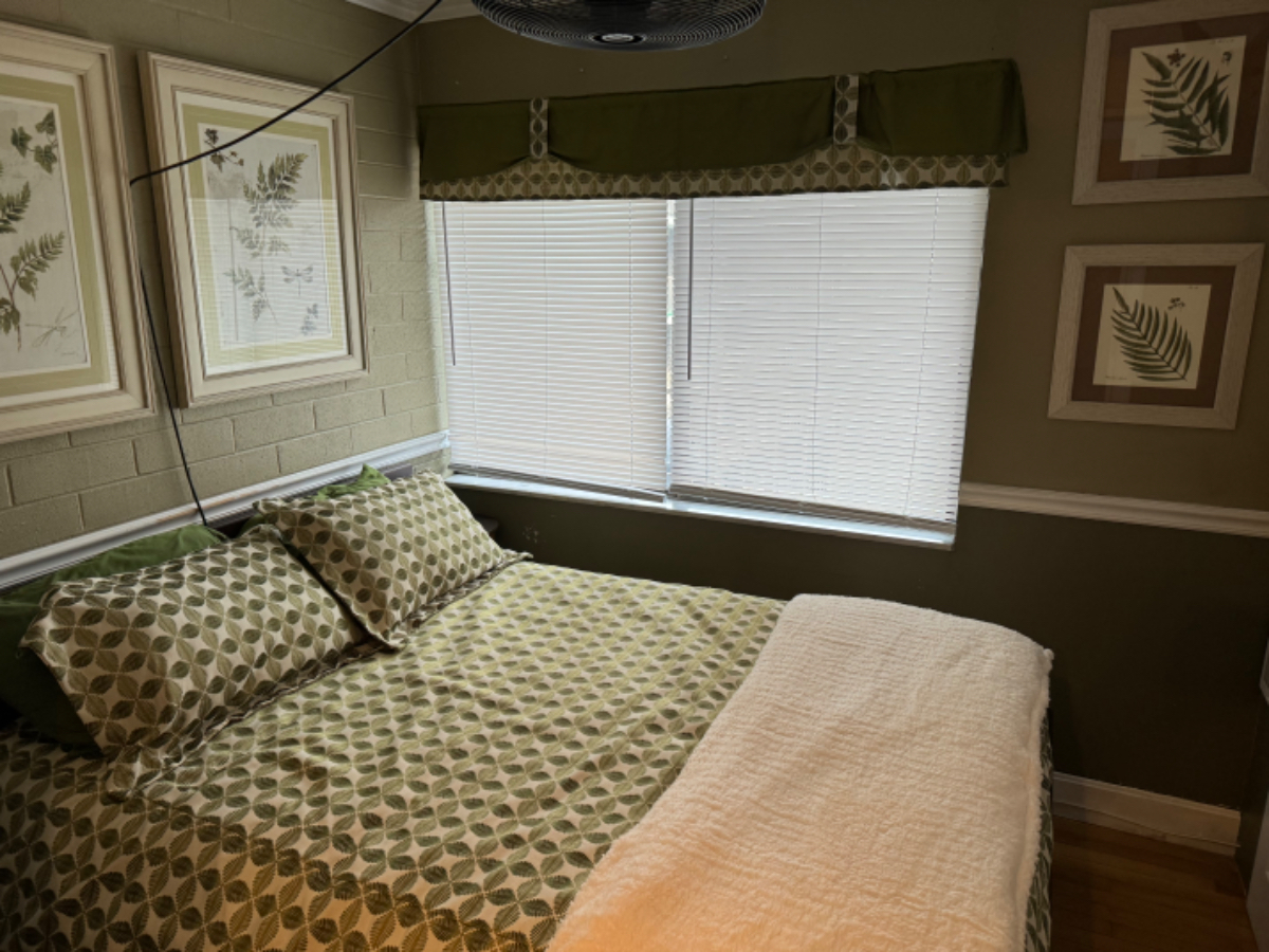 Fully furnished condo ready for the traveling professional - Photo 5