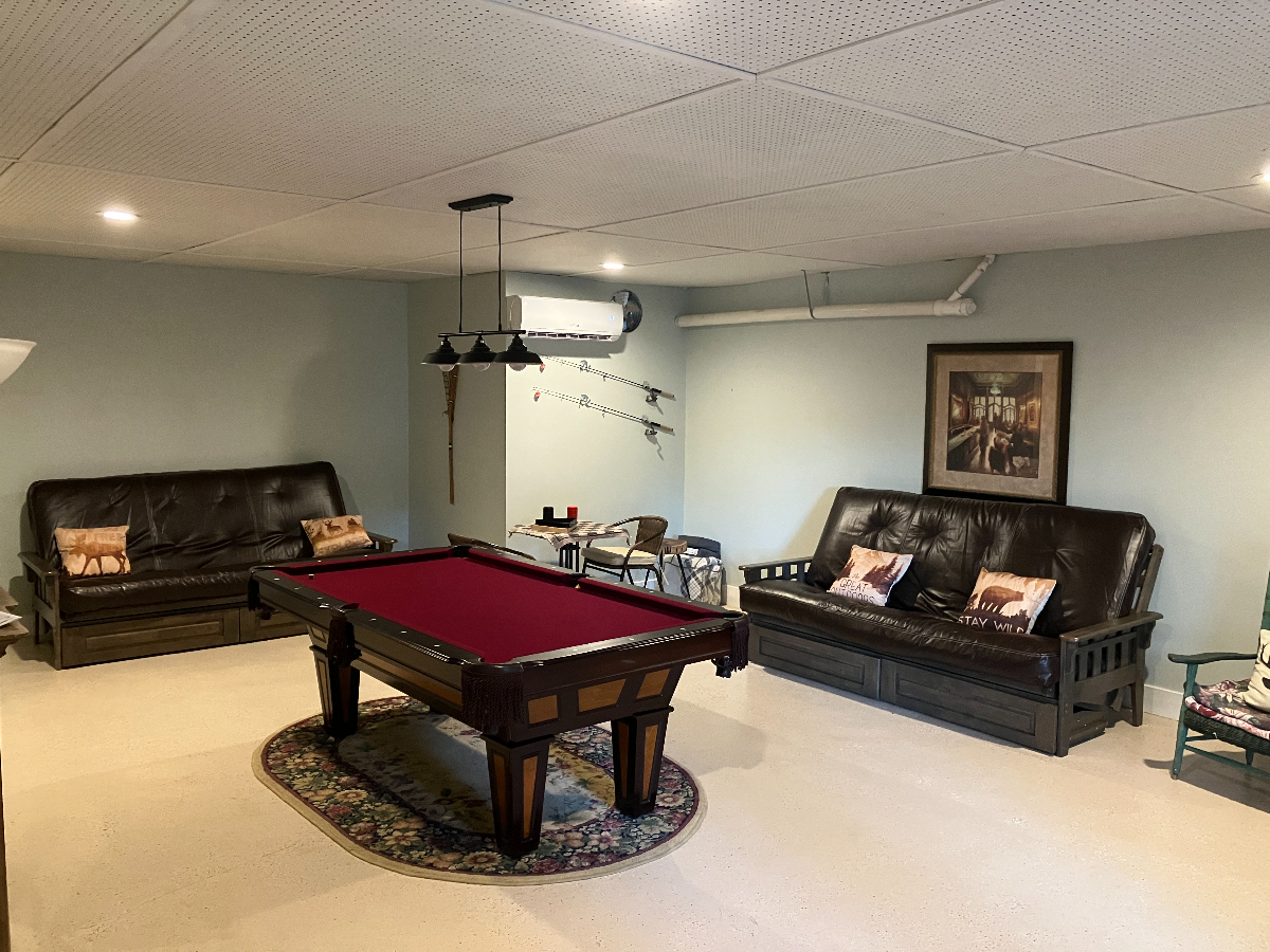 Furnished Three Bedroom Riverfront House - Photo 12