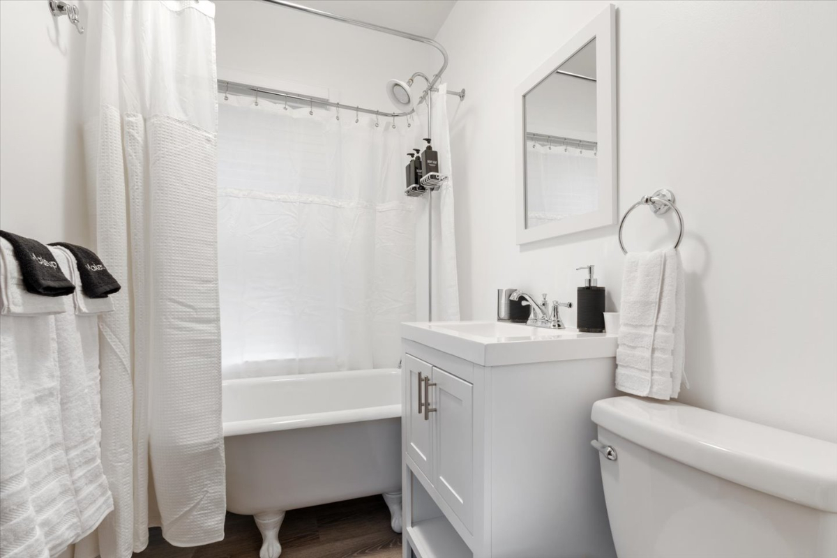 Thoughtfully Designed and Fully Equipped - Photo 5