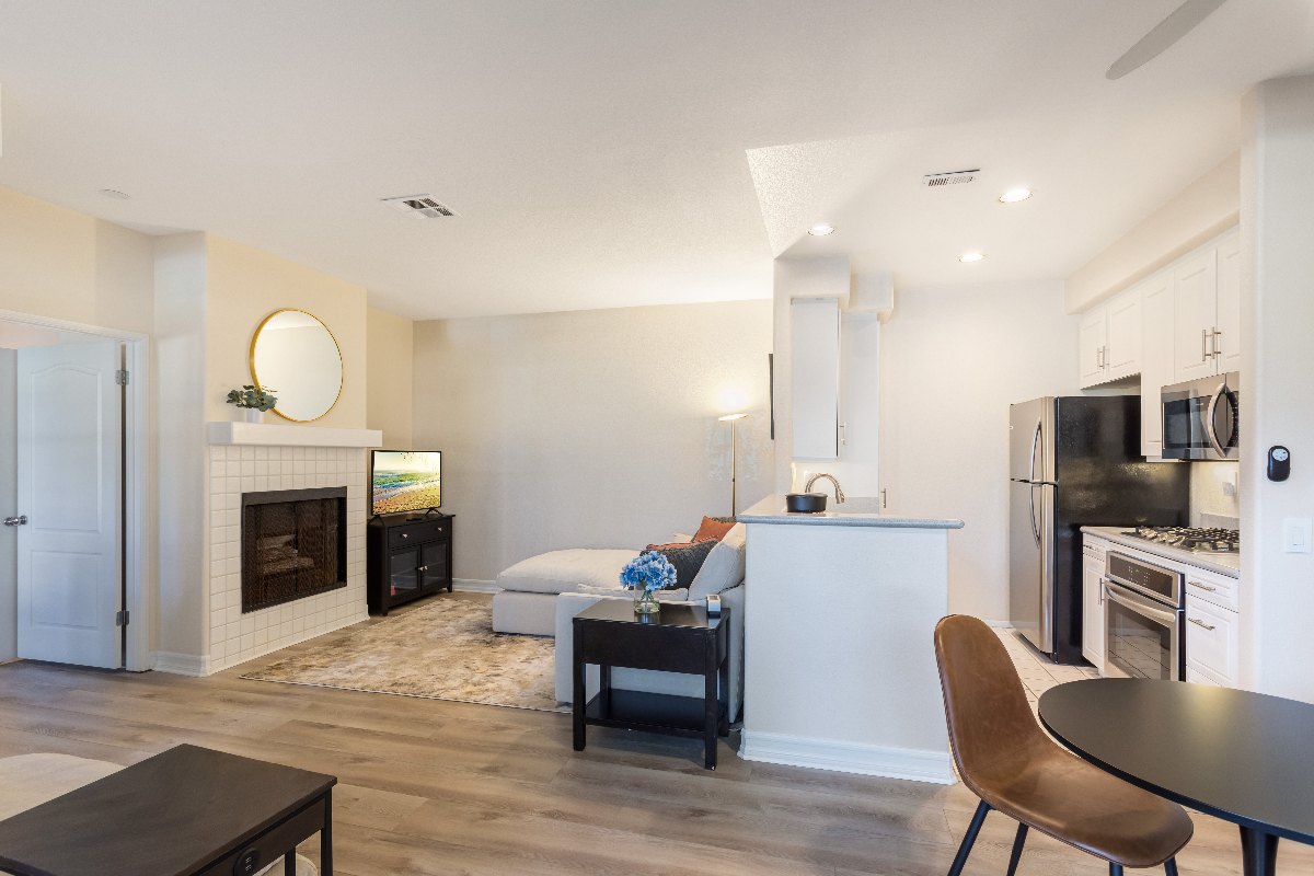 Del Mar Highlands One Bedroom Condo - Photo 5