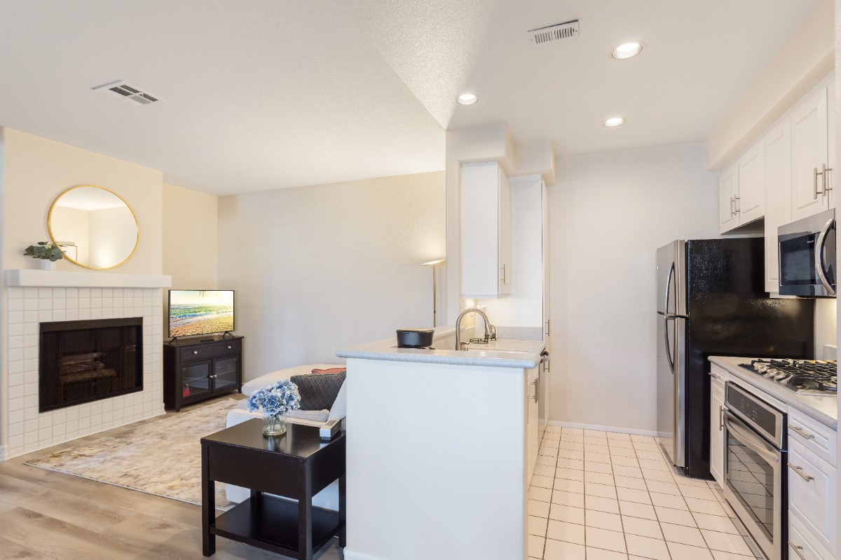 Del Mar Highlands One Bedroom Condo - Photo 6