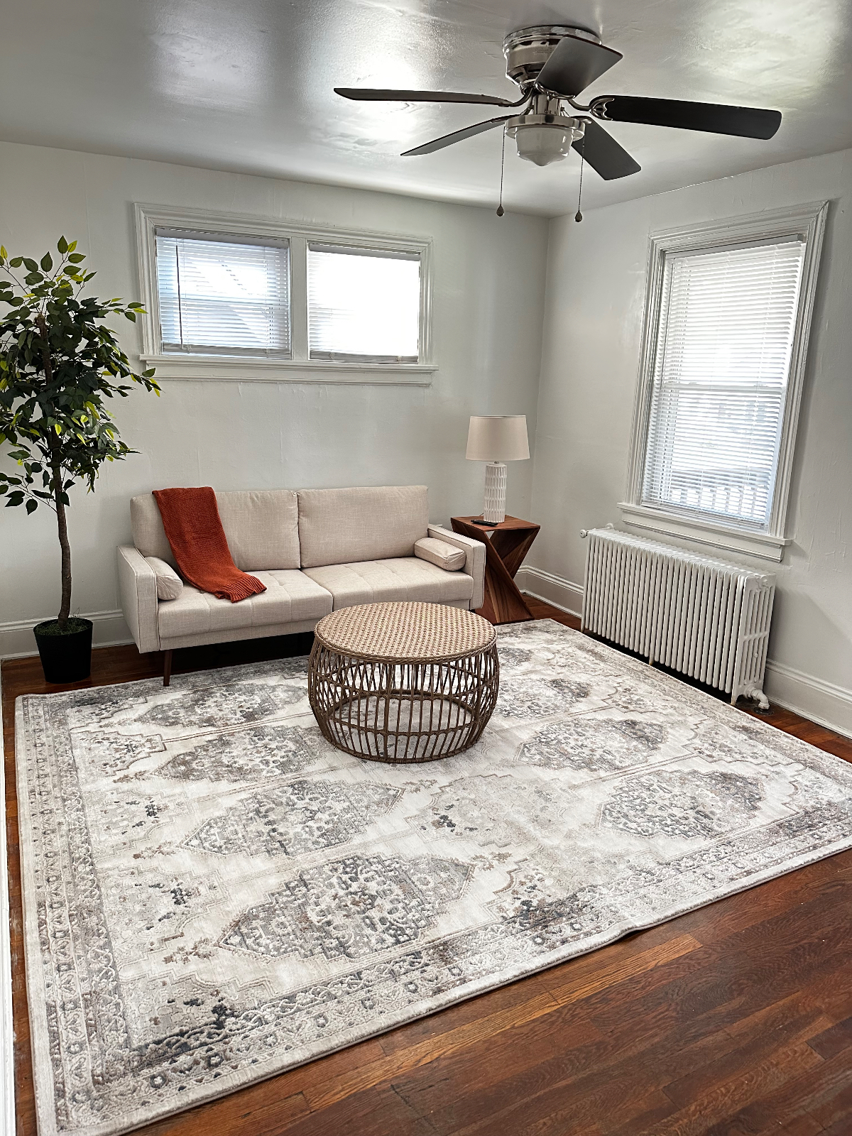 Fully Furnished 2BR - Near Downtown Richmond -607A