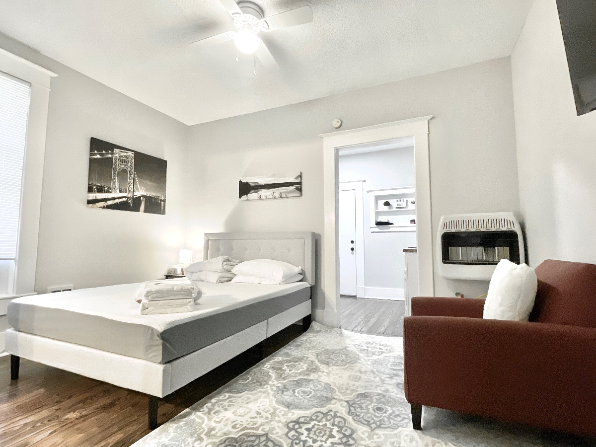 Garland Midtown Near Medical District Unit 6