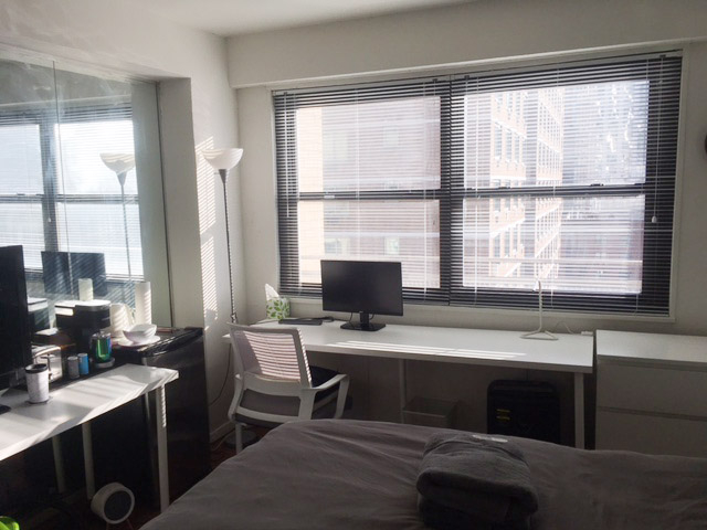 Bright Large Private Bedroom - Photo 2