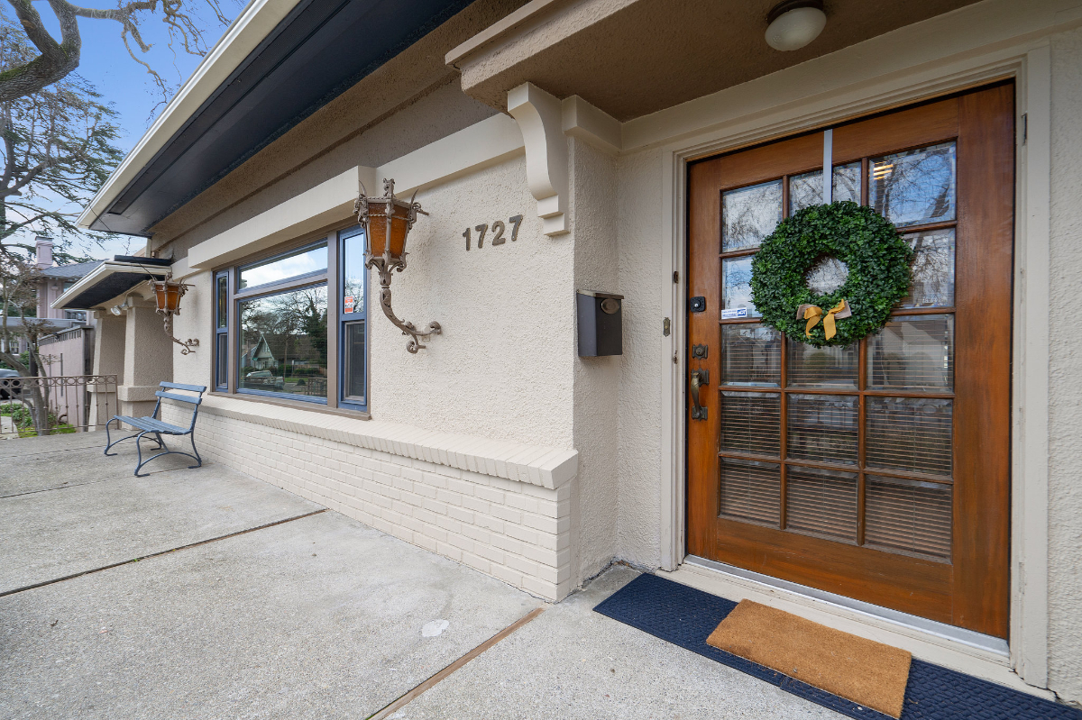 Entire House Bours Beauty 3 bed/2.5 bath - Photo 3