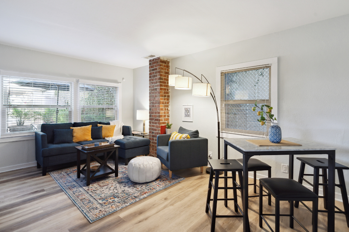 Entire House Bours Beauty 3 bed/2.5 bath - Photo 4
