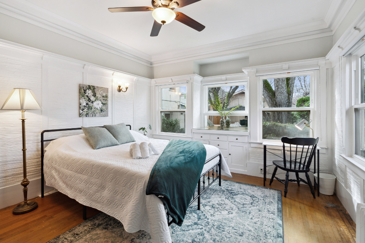 The Bamboo Room - Private bedroom, shared 1.5 bath