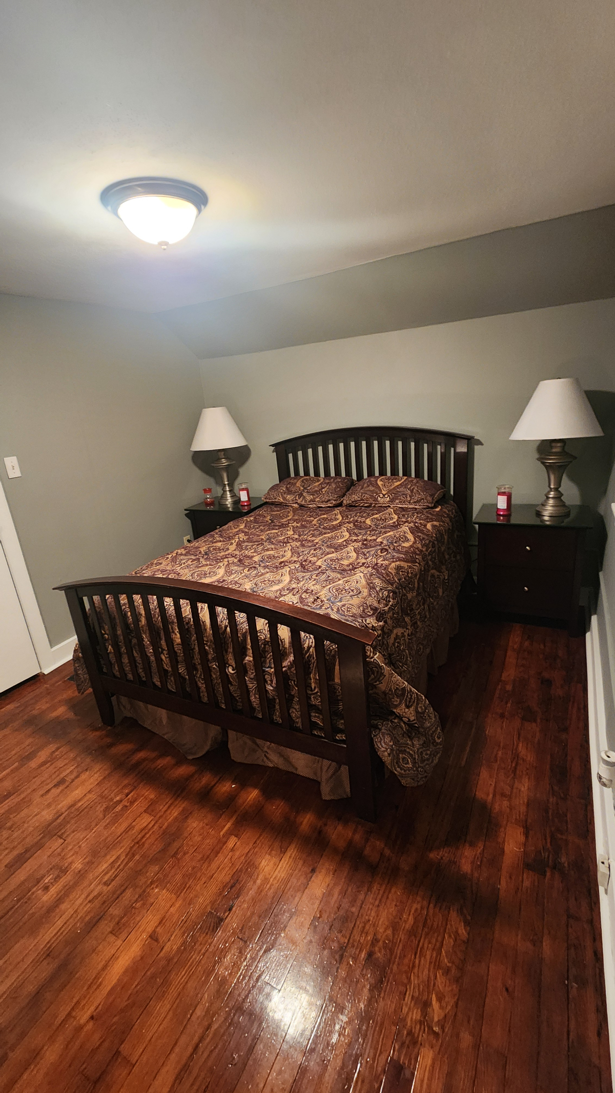 Peaceful & Cozy 2-Bedroom Perfect for Traveling Nurses - Photo 3