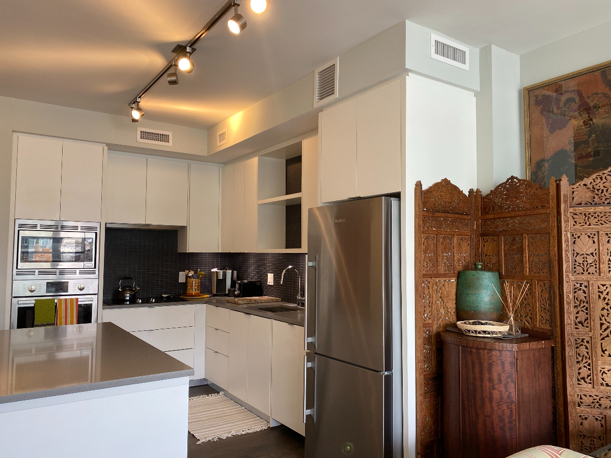 Private, Cozy, Quiet, LUXE Condo. July Move-in. The Bower - Navy Yard. Pets Welcome - Photo 2