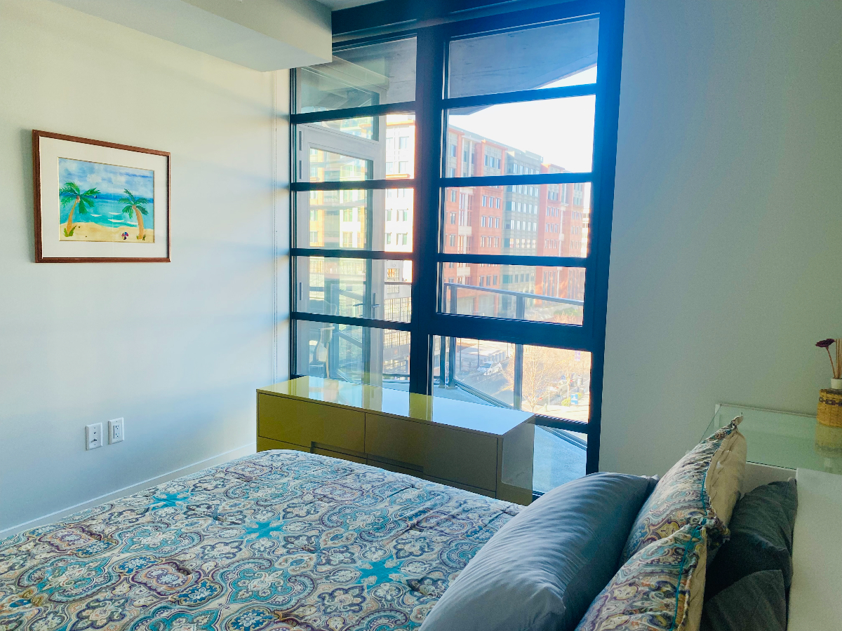 Private, Cozy, Quiet, LUXE Condo. July Move-in. The Bower - Navy Yard. Pets Welcome - Photo 5