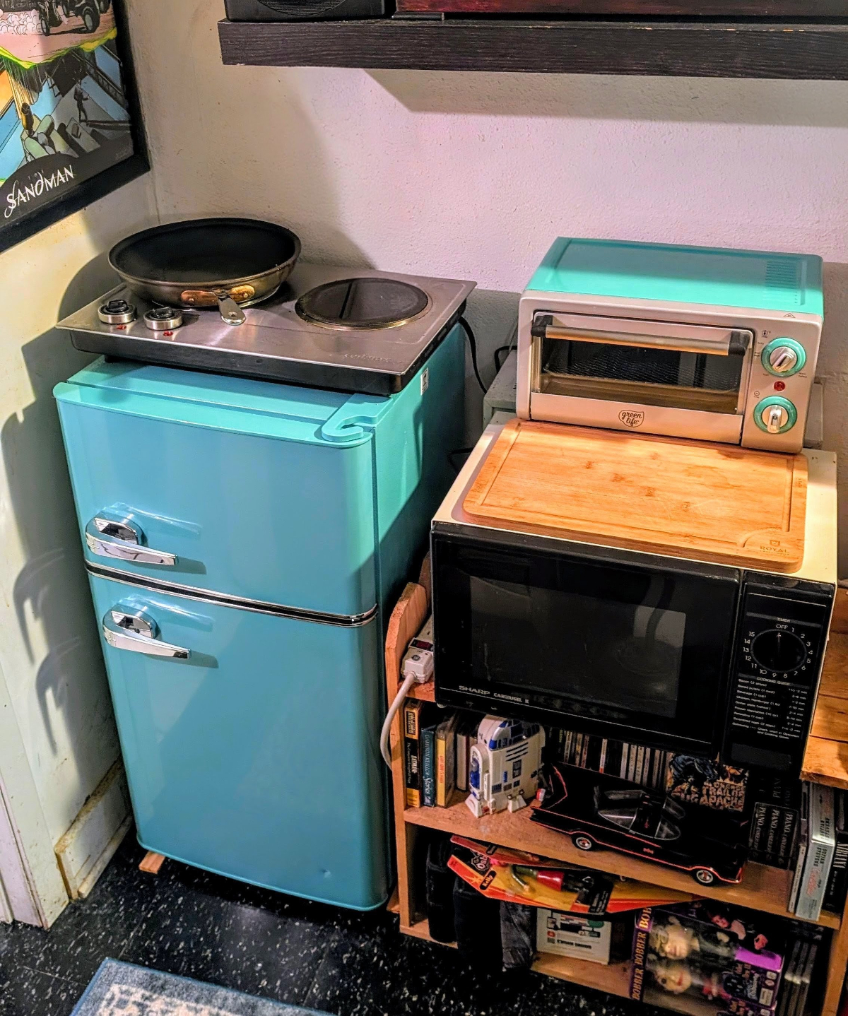 Cozy Quiet Studio Apt in Echo Park. AVAIL NOVEMBER 1ST. Walk Score 86. CENTRALLY LOCATED. LAUNDRY ONSITE, BACKYARD ACCESS. NO PETS. NO... - Photo 6