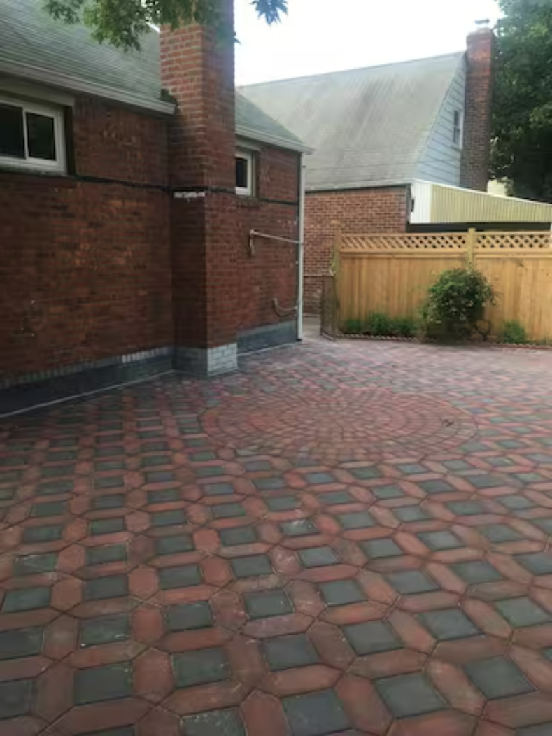 Spacious-Moderm 2 Bedroom House - Photo 12