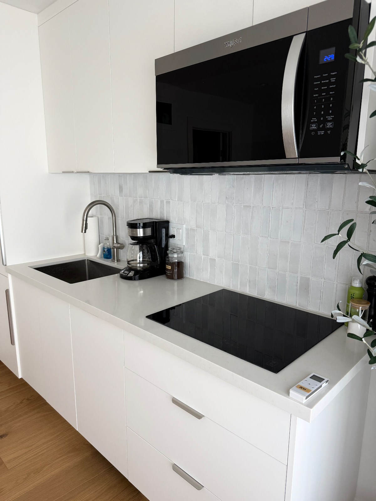Modern 1 Bed 1 Bath in the center of San Francisco - Photo 3