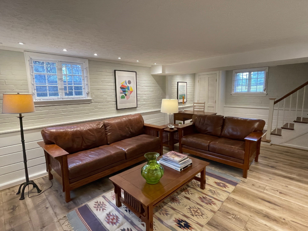 Furnished 1BR/BA apartment--just renovated - Photo 2