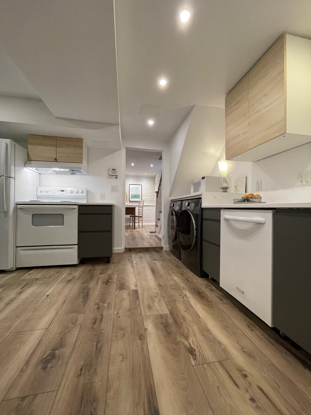 Furnished 1BR/BA apartment--just renovated - Photo 5