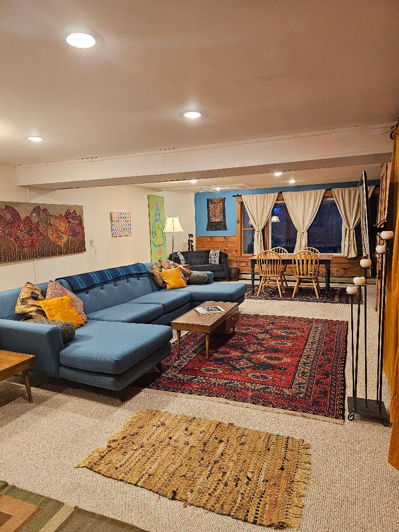 Beautiful, fully furnished apartment - Photo 4