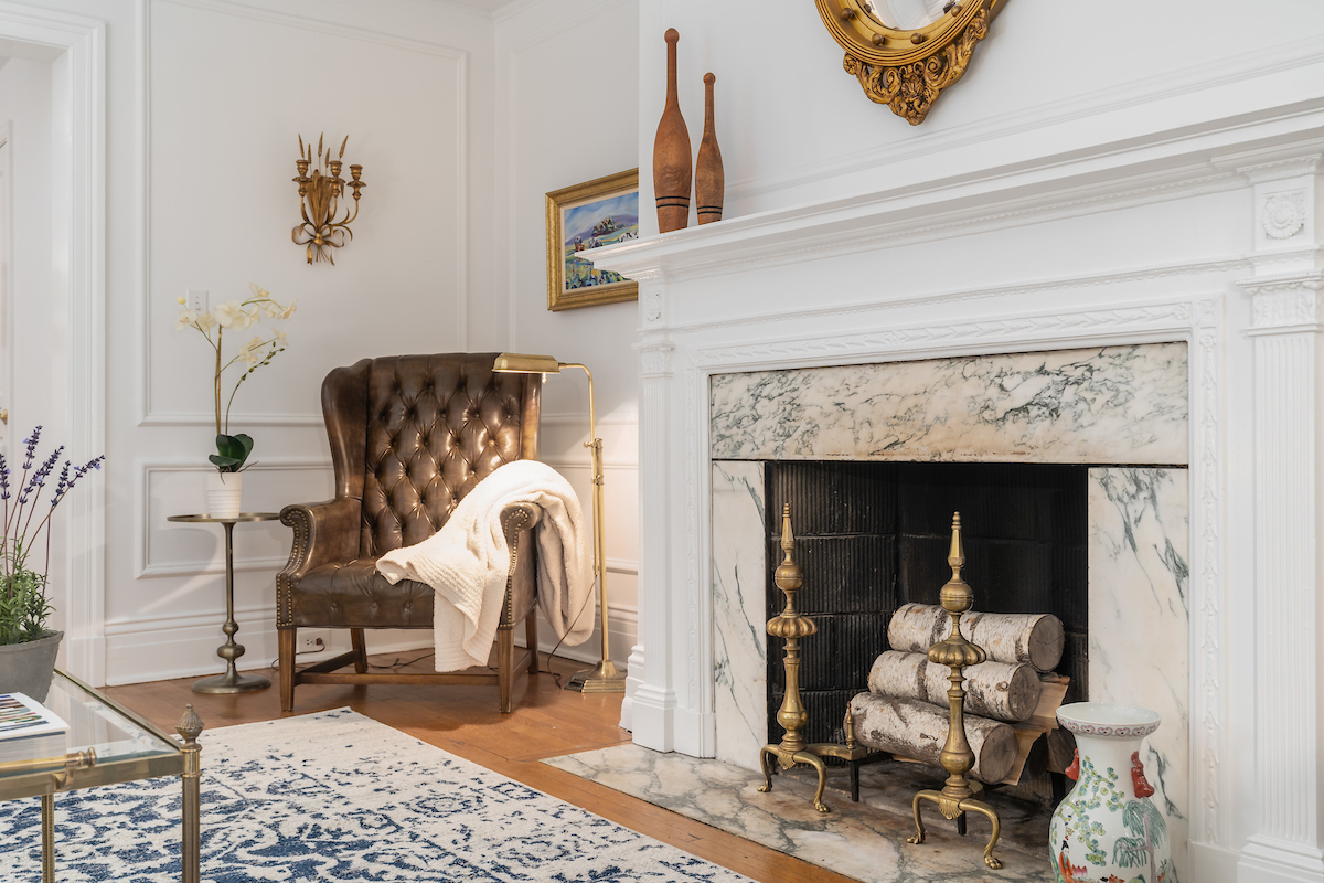 Stunning and Spacious Full Floor Apartment in Privately Owned Dupont Row Home - Photo 3