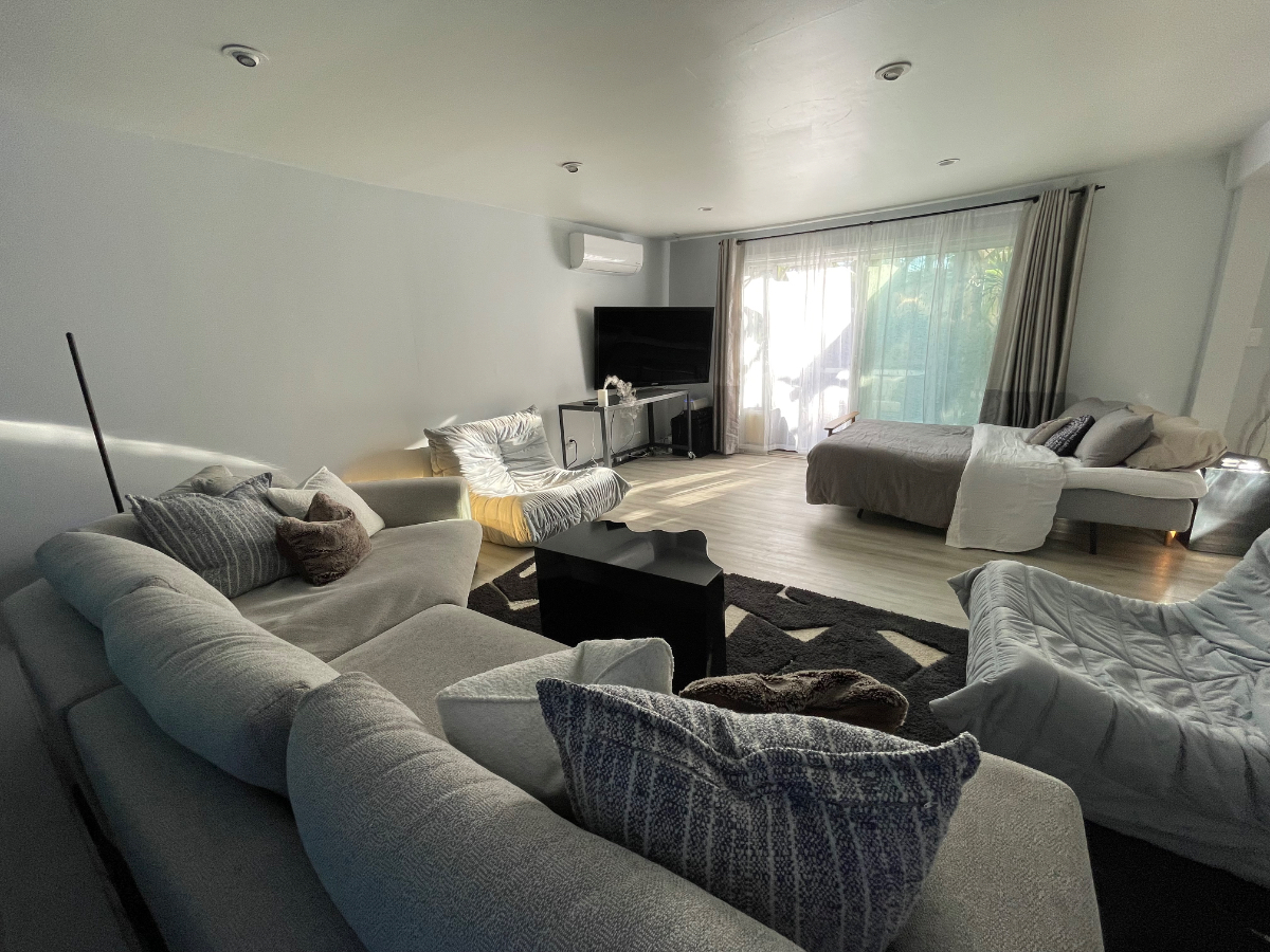 Cozy Silverlake Hideout with HotTub - Photo 6