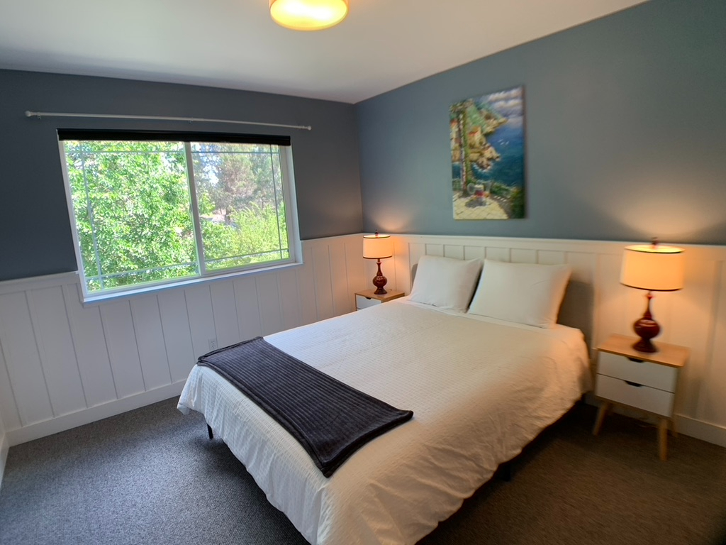 Available February 2027, Quiet & Private, Central Location. Home Office, Flexible Lease Options, COLD A/C, Dogs Welcome - Photo 6