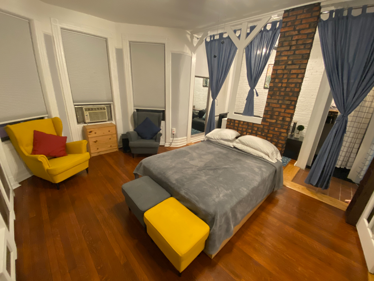 Newly renovated, ENTIRE apt perfect NYC location-Close to Subway - Photo 9