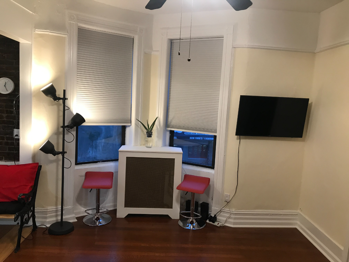 Newly renovated, ENTIRE apt perfect NYC location-Close to Subway - Photo 5