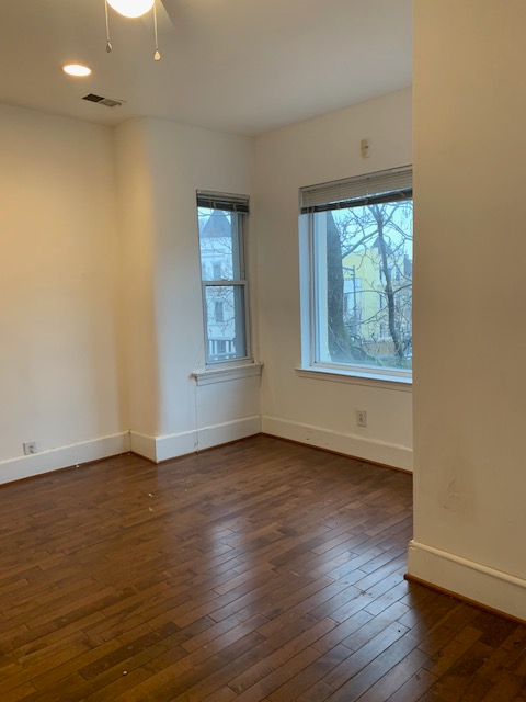 Private Room For Rent - Photo 2