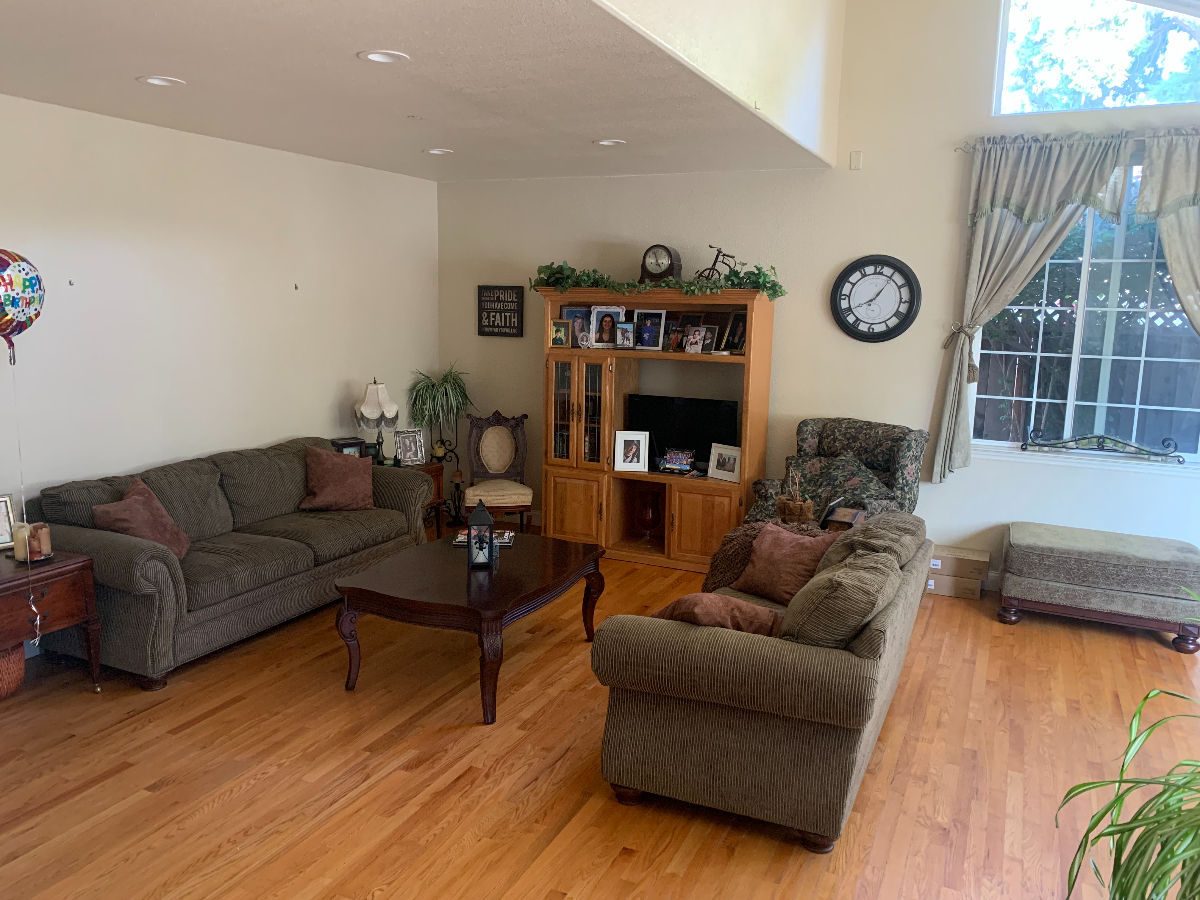 Beautiful home in desirable location--easy access to 280, 17, Lawrence Exp., San Tomas Exp. - Photo 4